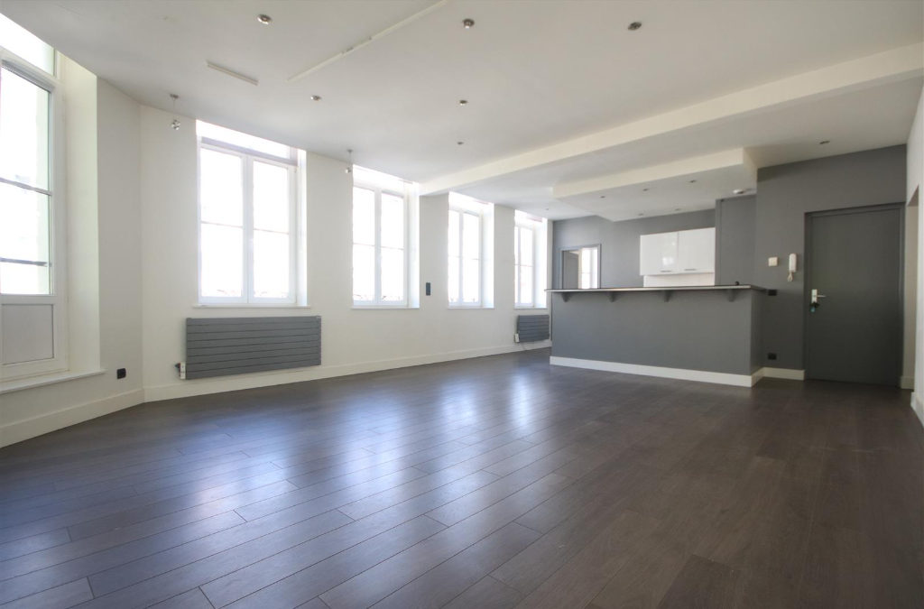 T4 de 89.15 m², rue Nationale – Square Maréchal Birdwood