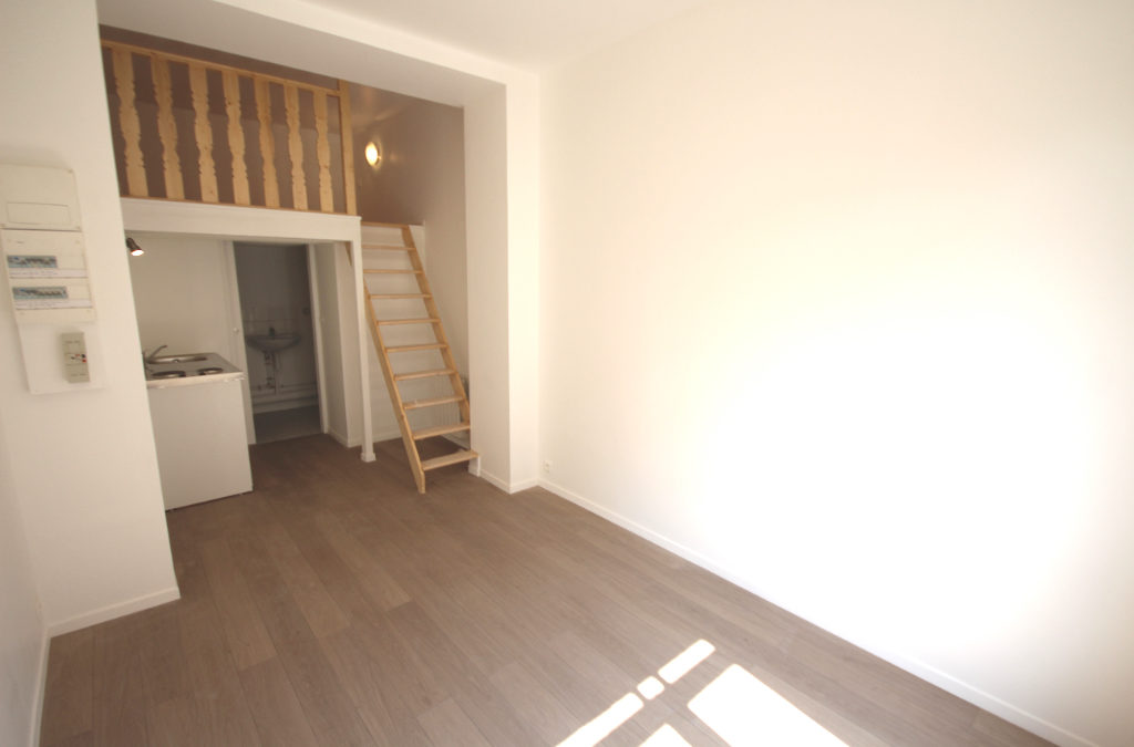 Studio avec mezzanine de 22.25 m², rue saint Quentin – Porte de Douai