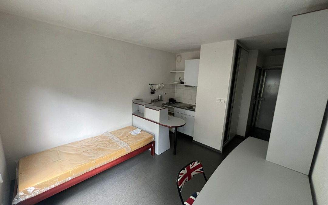 Studio MEUBLÉ de 18.57 m², rue des postes – Sébastopol