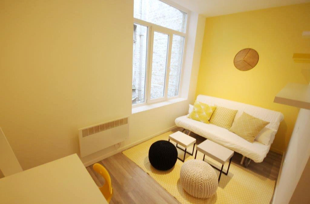 Studio de 14.53 m² avec meubles à disposition, rue de Ratisbonne – Solférino